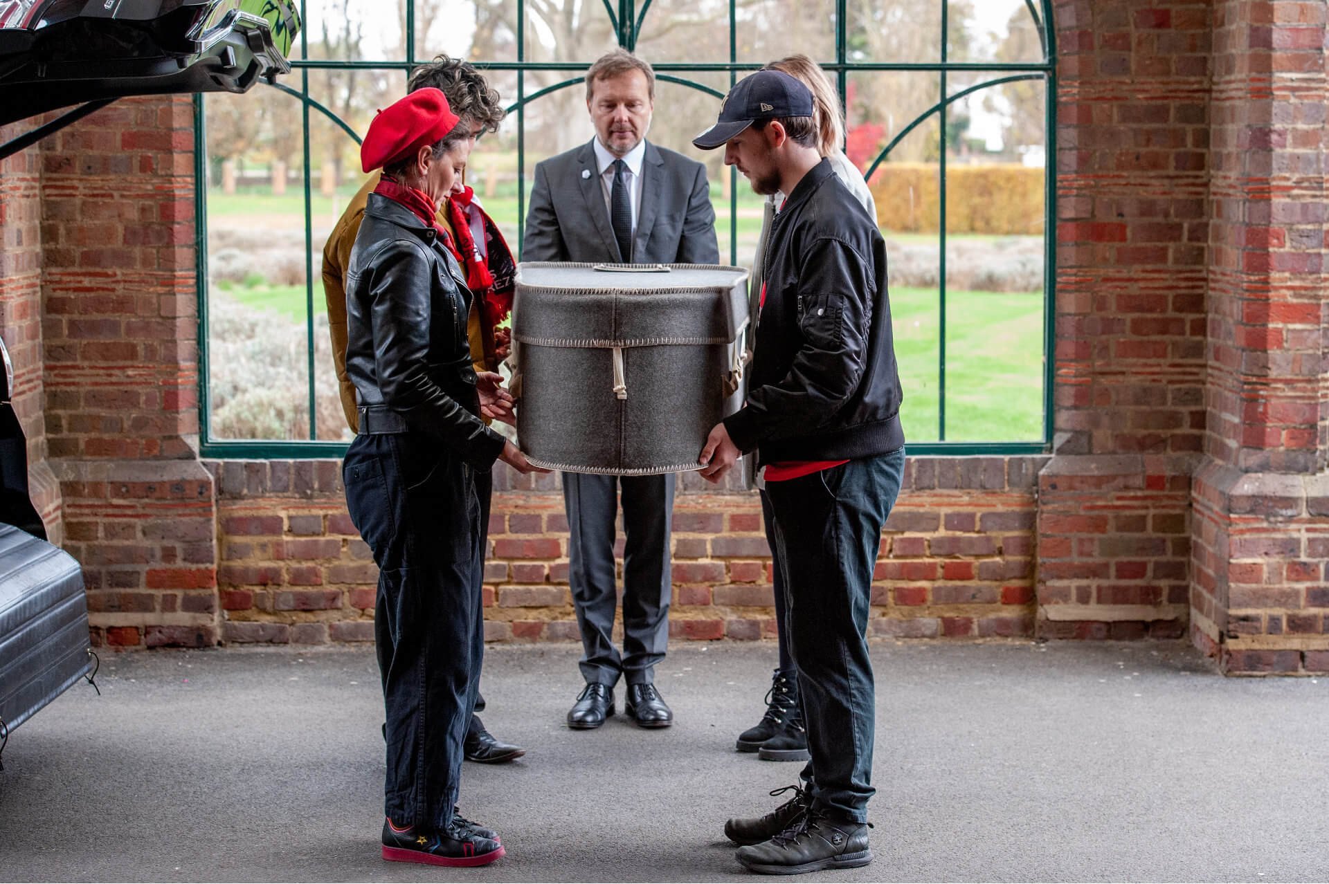 the-good-funeral-guide-6FRd-qTozqM-unsplash
